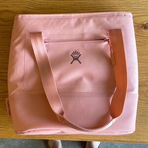 Hydro flask cooler/lunch bag